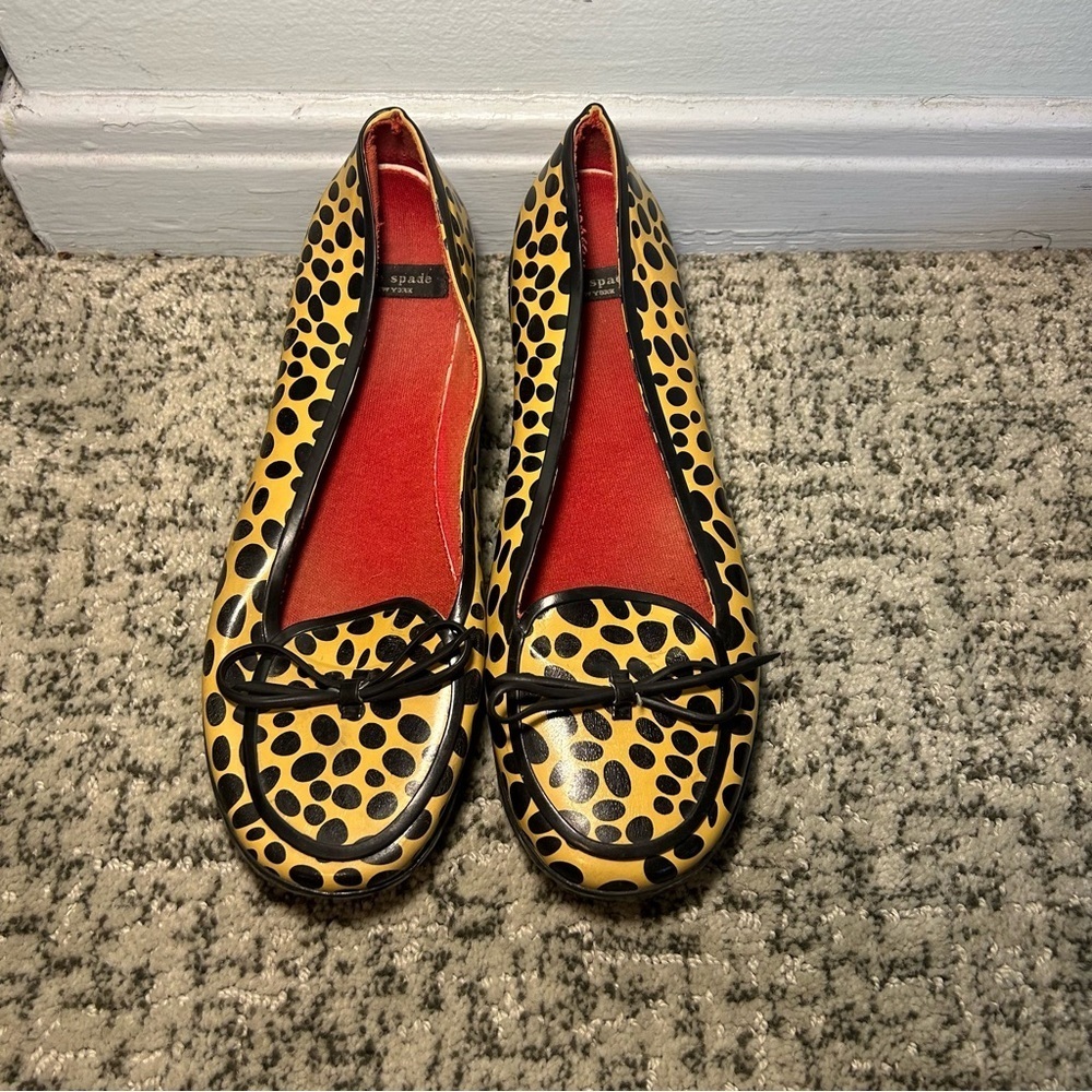 Kate Spade New York Orange & Black Leopard Print Rubber Rain Loafers Size 7